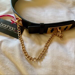 BOOHOO Chain Lock Waist Belt GOLD. NEW WITH TAG